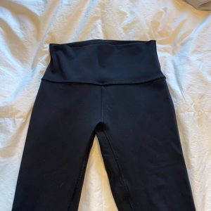 LULU ALIGN CAPRIS